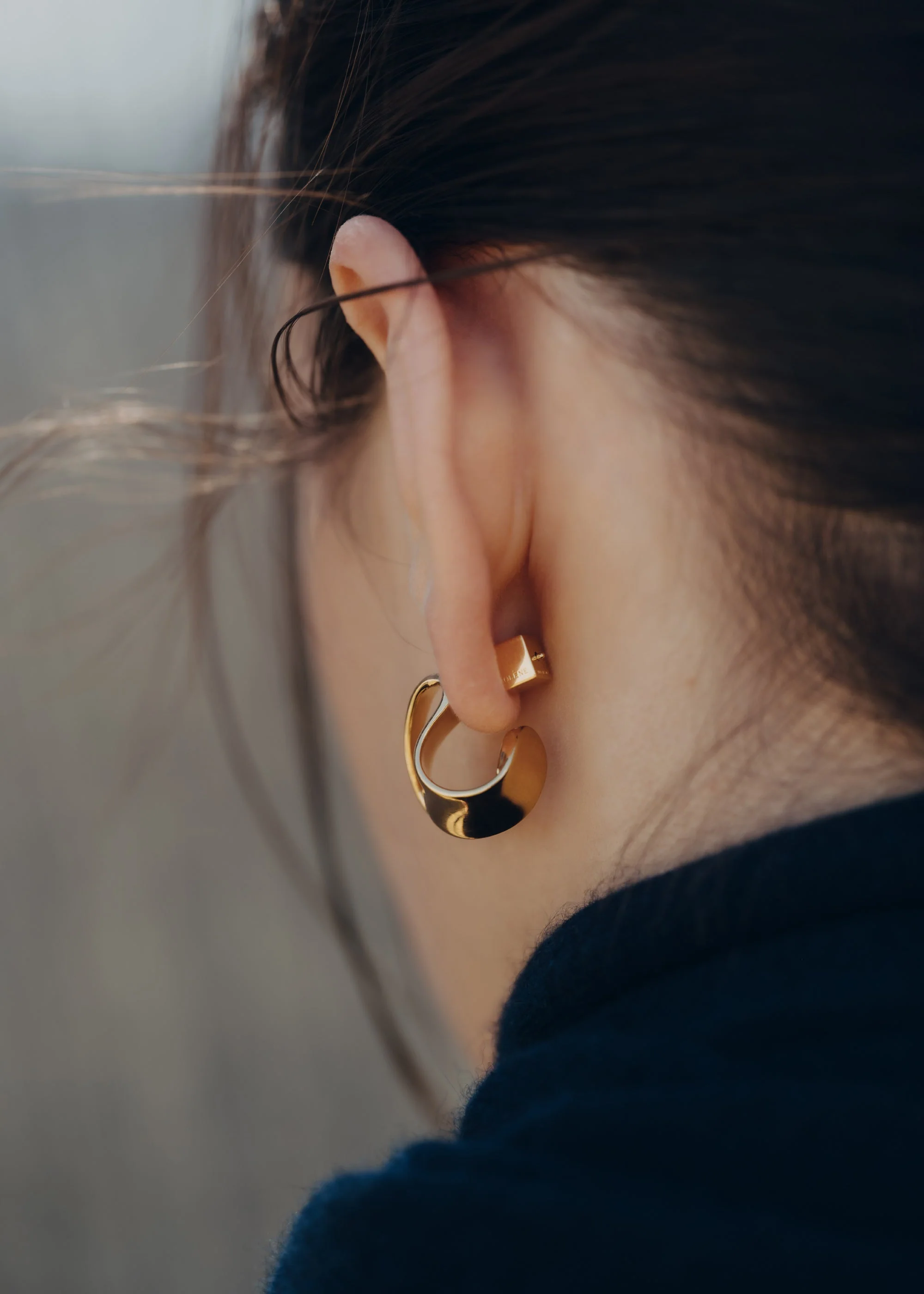 Éole Curled Earrings - 24 carat gold gilded - Image 4